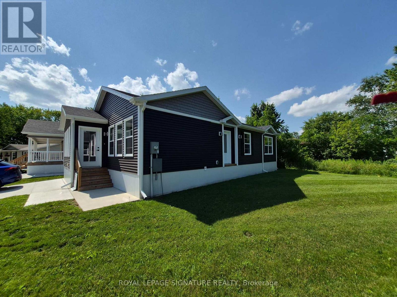 14 Briarwood Place Property Photo 3