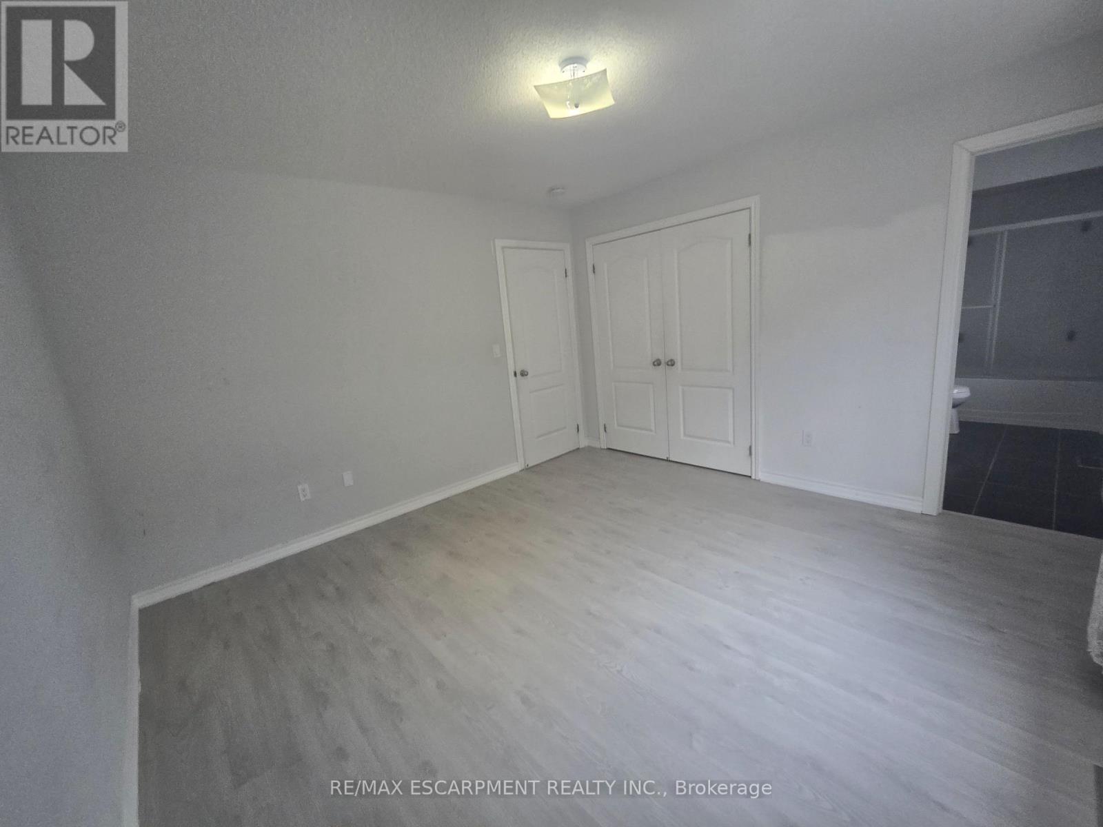 175 Gold Park Gate Property Photo 24