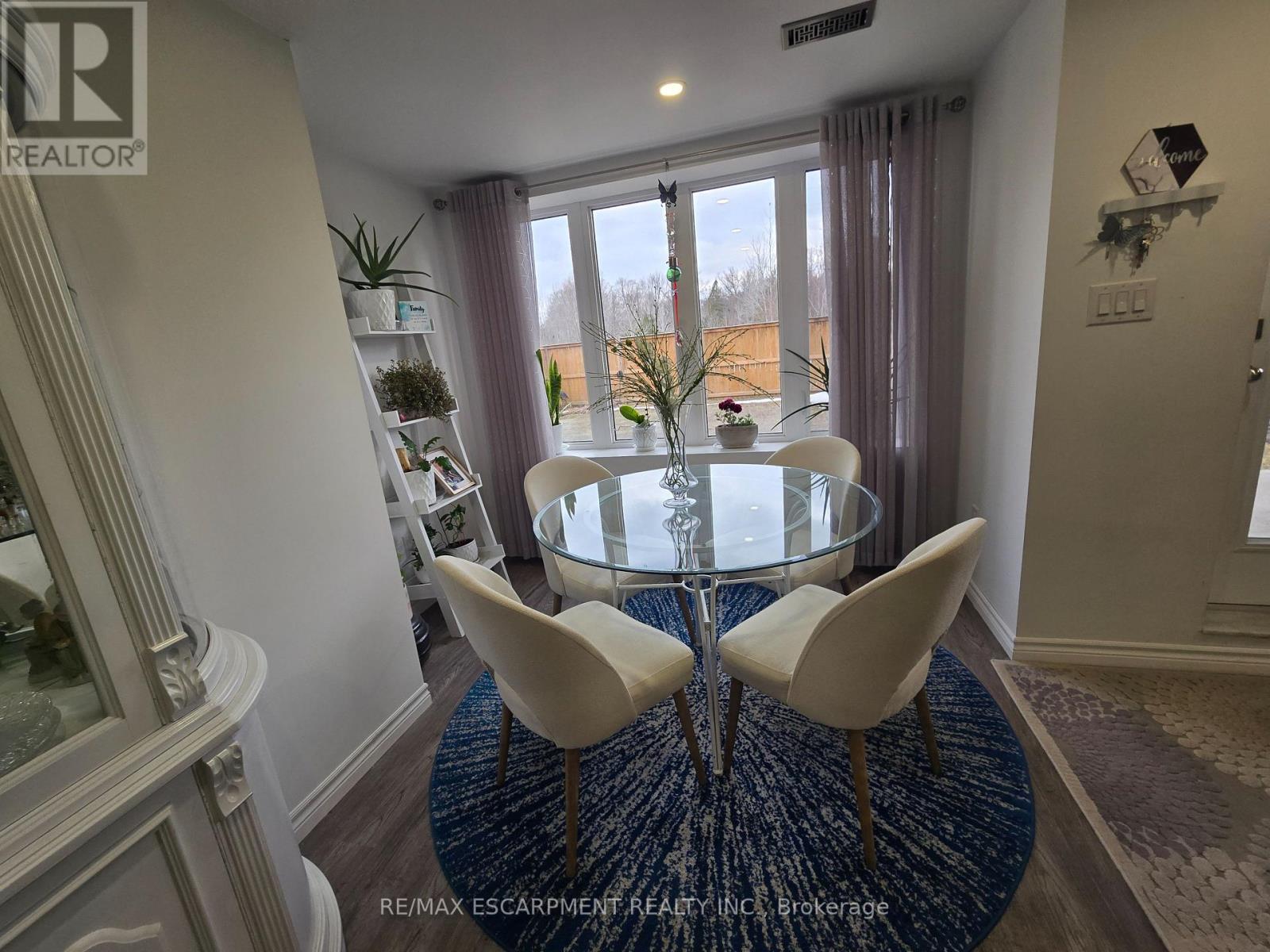 175 Gold Park Gate Property Photo 39