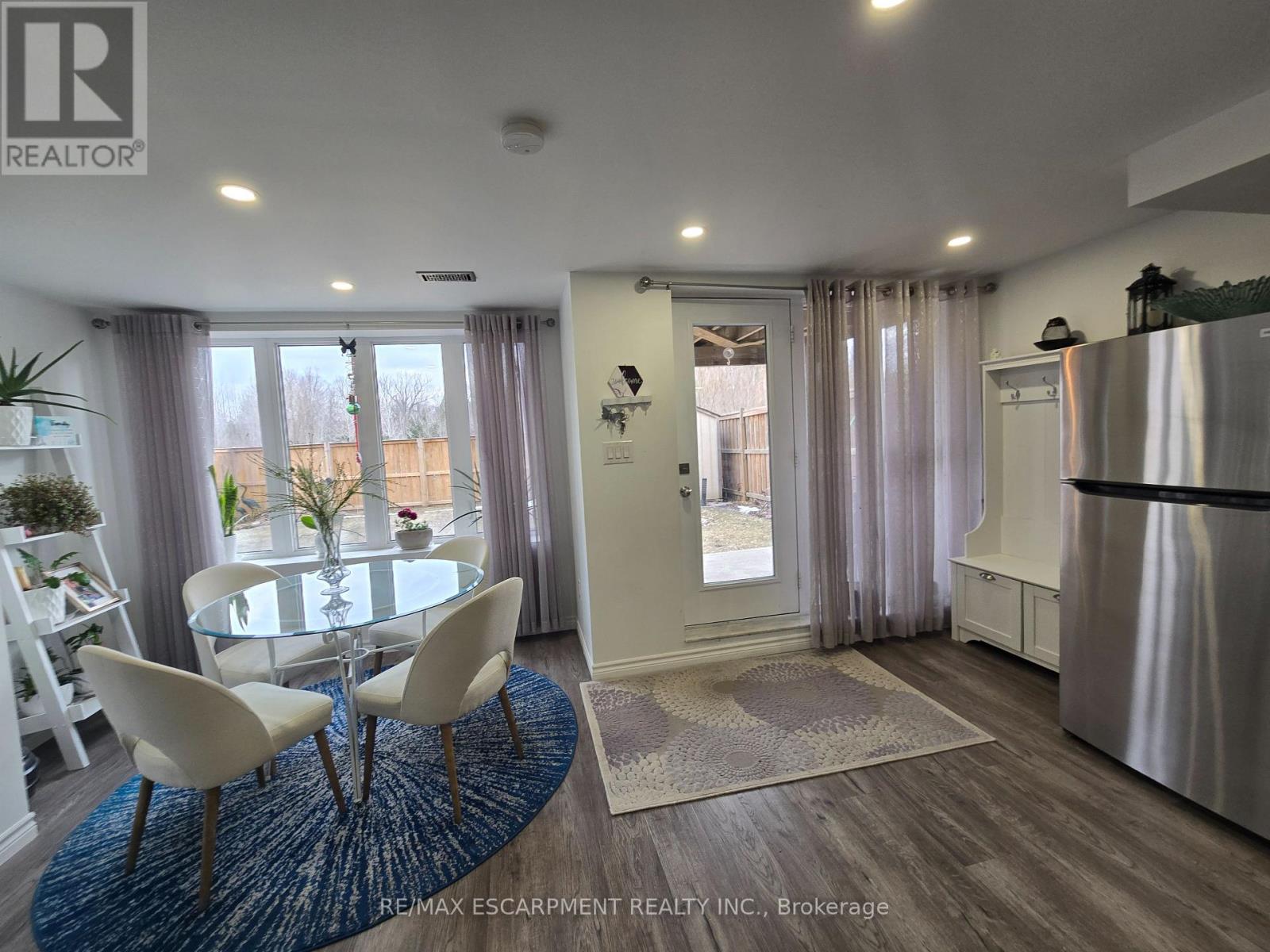 175 Gold Park Gate Property Photo 43