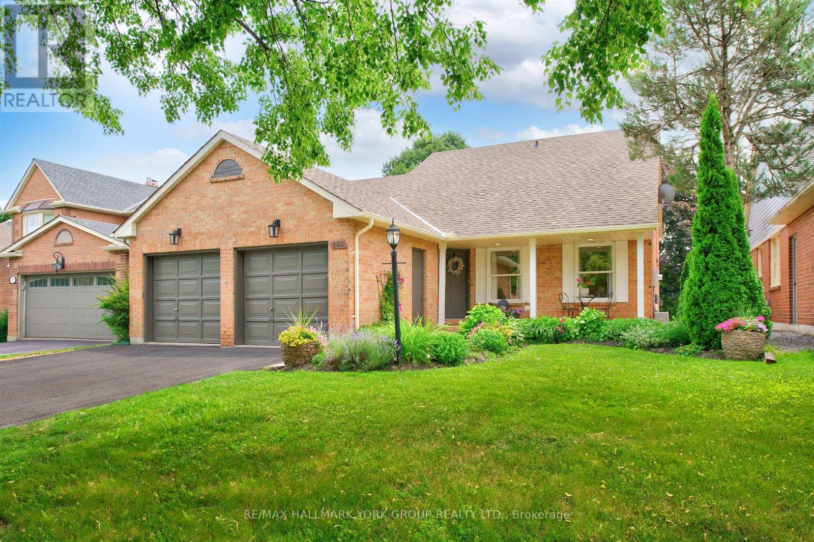 263 JOHN BOWSER CRESCENT