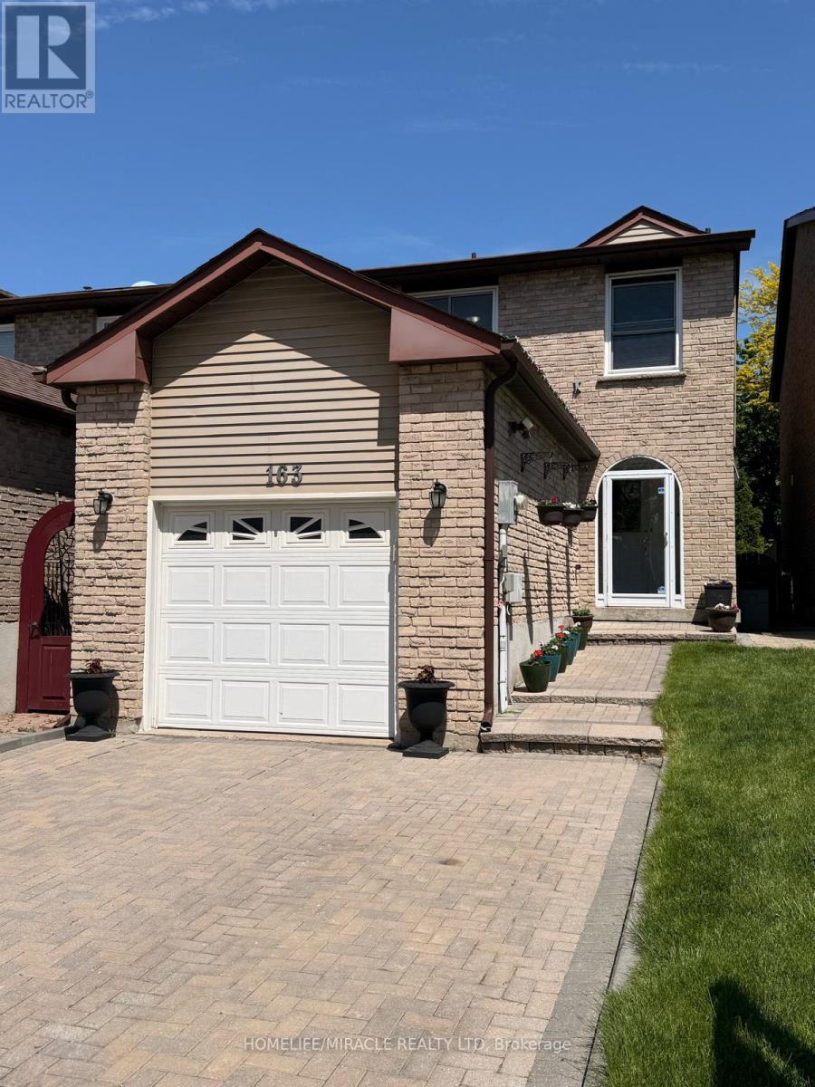 163 Mabley Crescent Property Photo 2