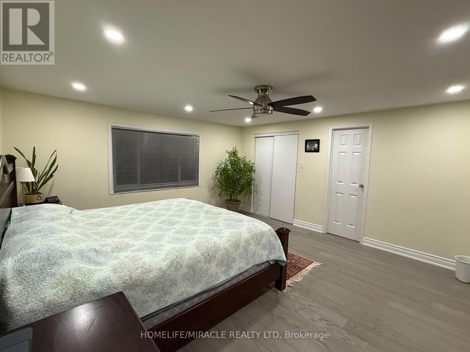 163 Mabley Crescent Property Photo 10
