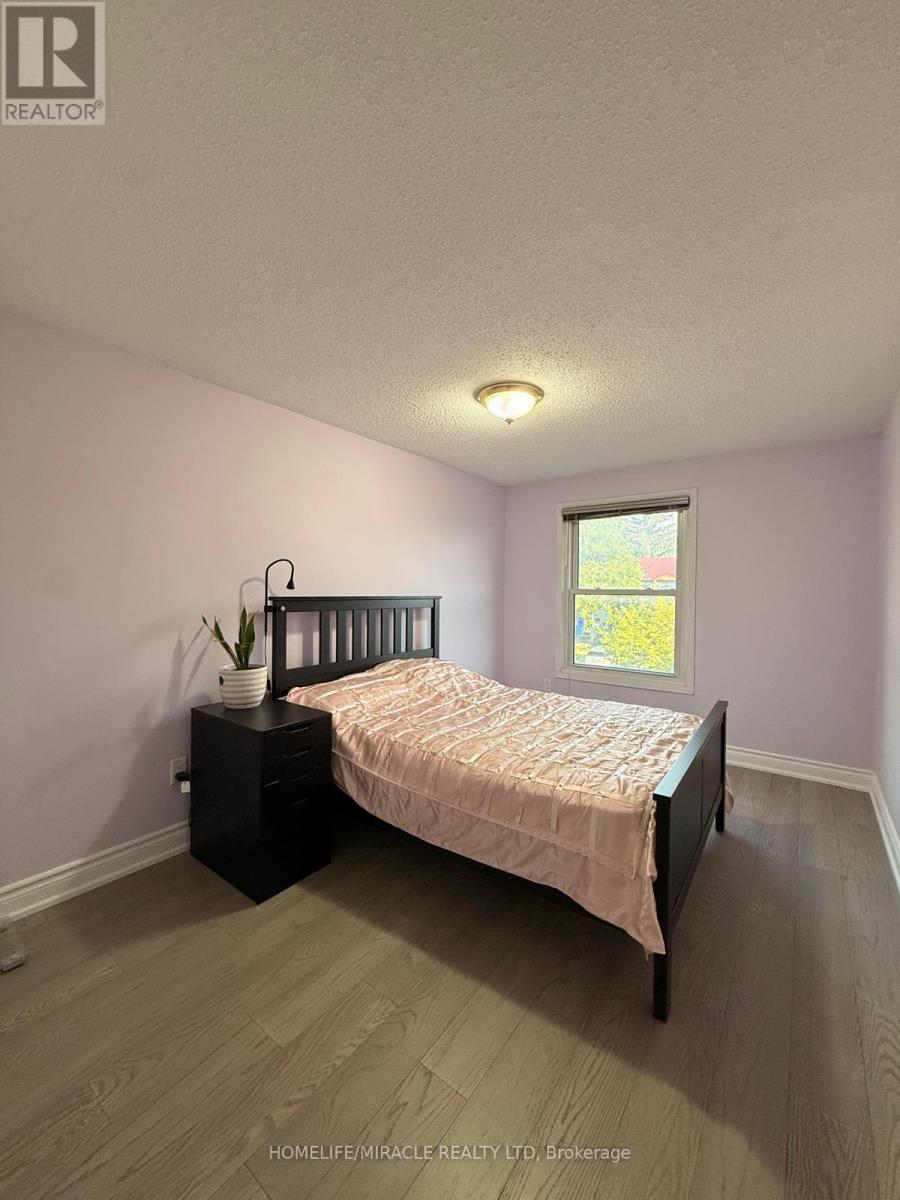 163 Mabley Crescent Property Photo 12
