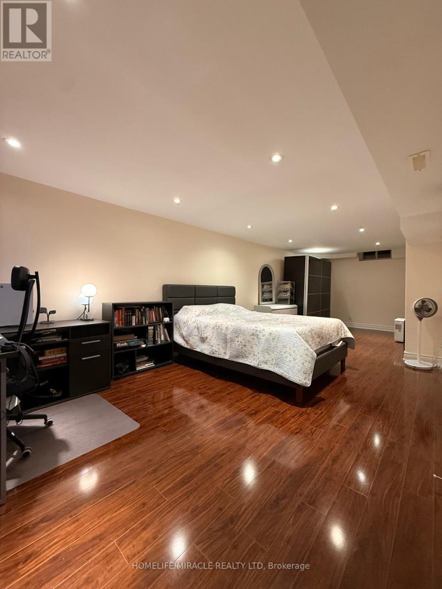 163 Mabley Crescent Property Photo 15