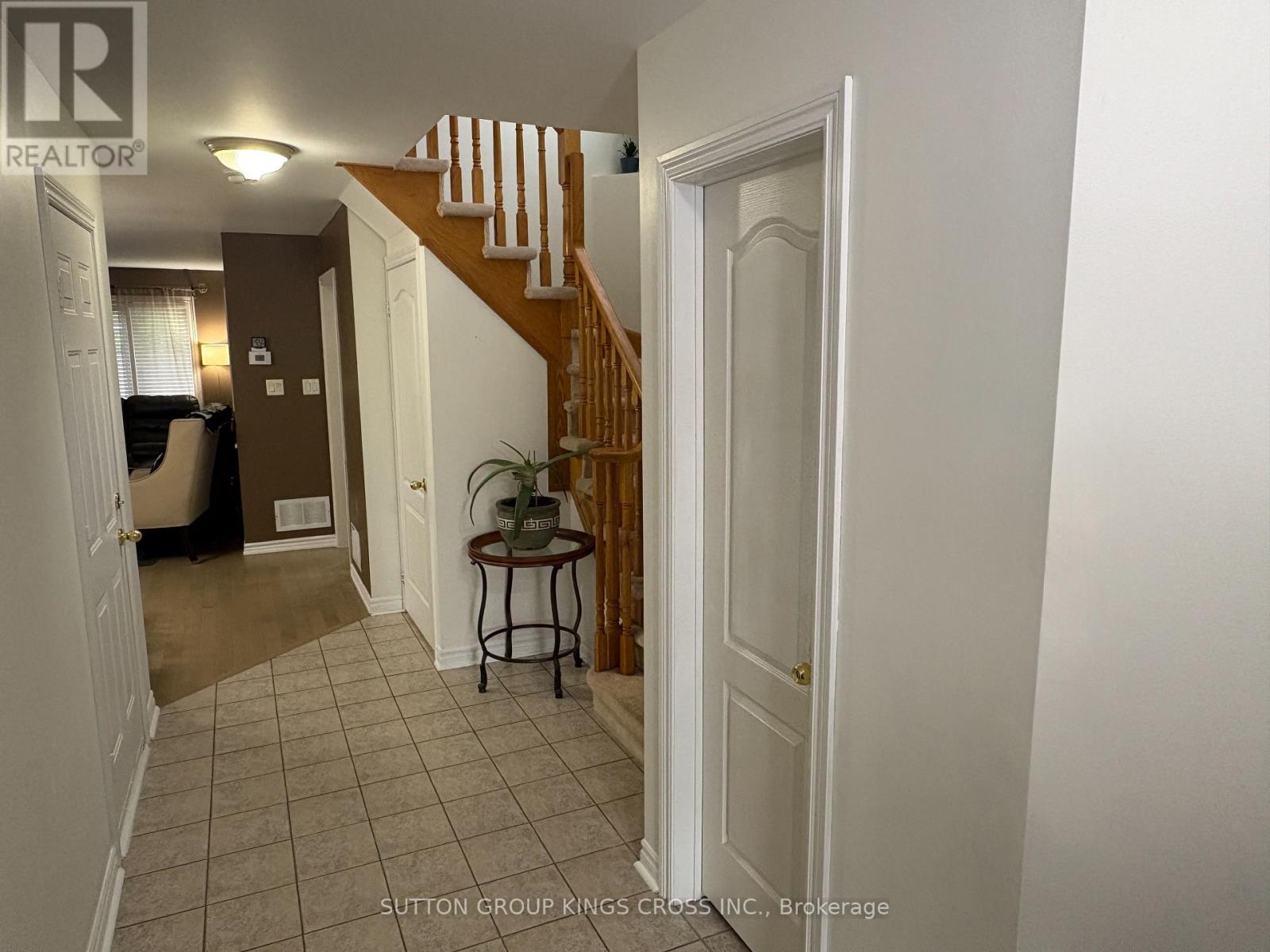 63 Mistleflower Court Property Photo 4