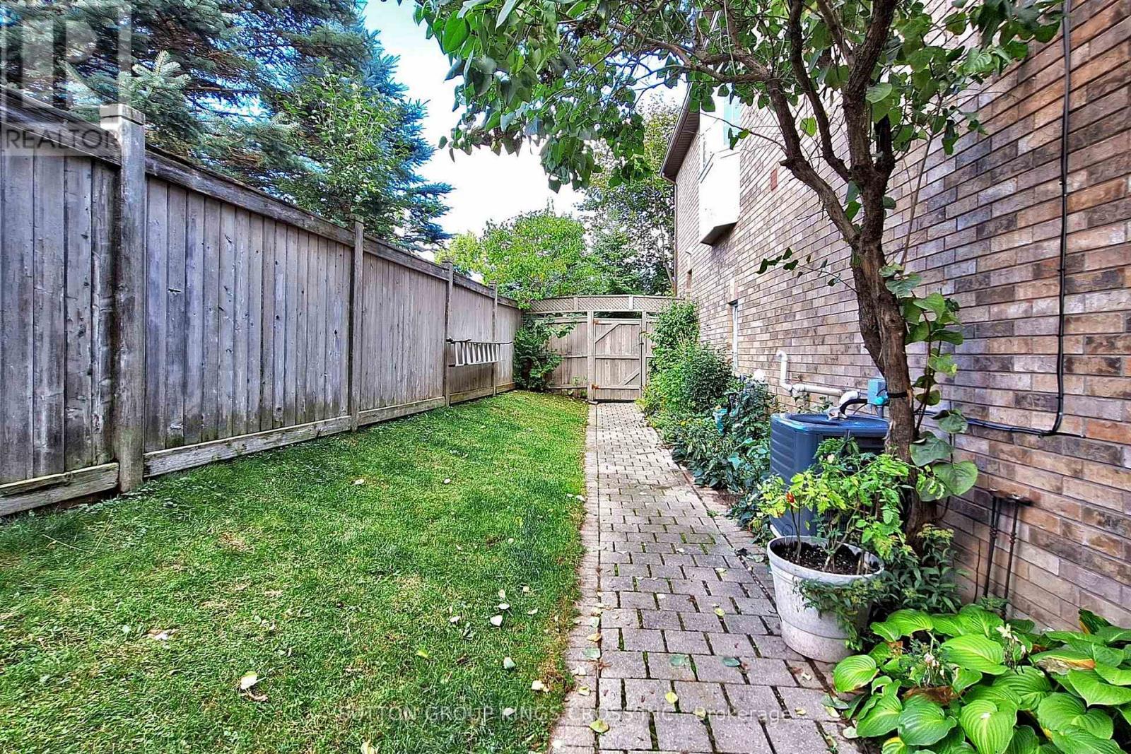 63 Mistleflower Court Property Photo 17