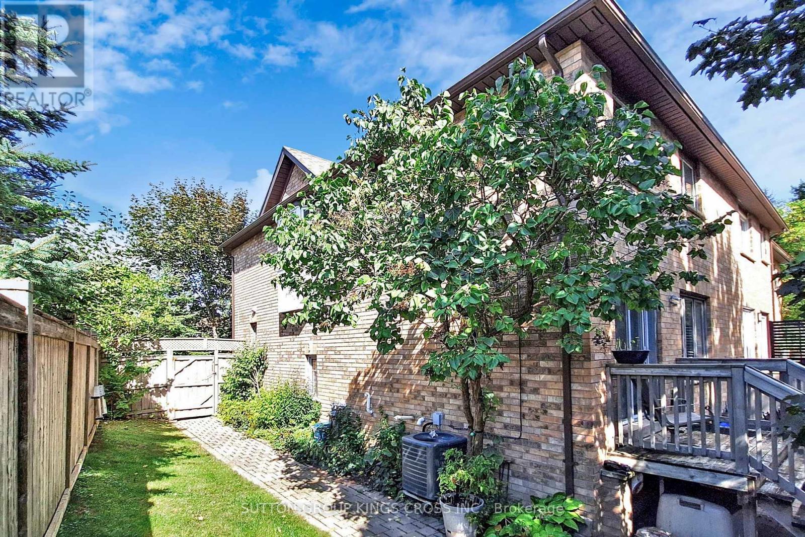 63 Mistleflower Court Property Photo 18