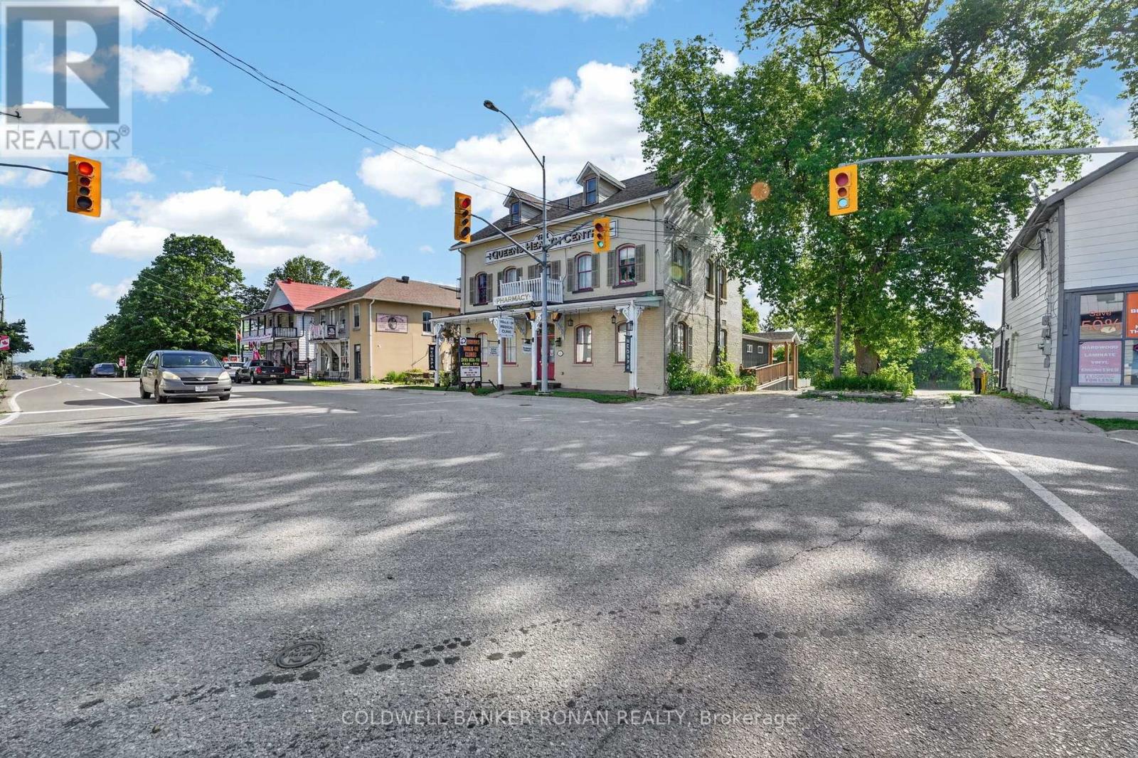 238 Barrie Street Property Photo 2