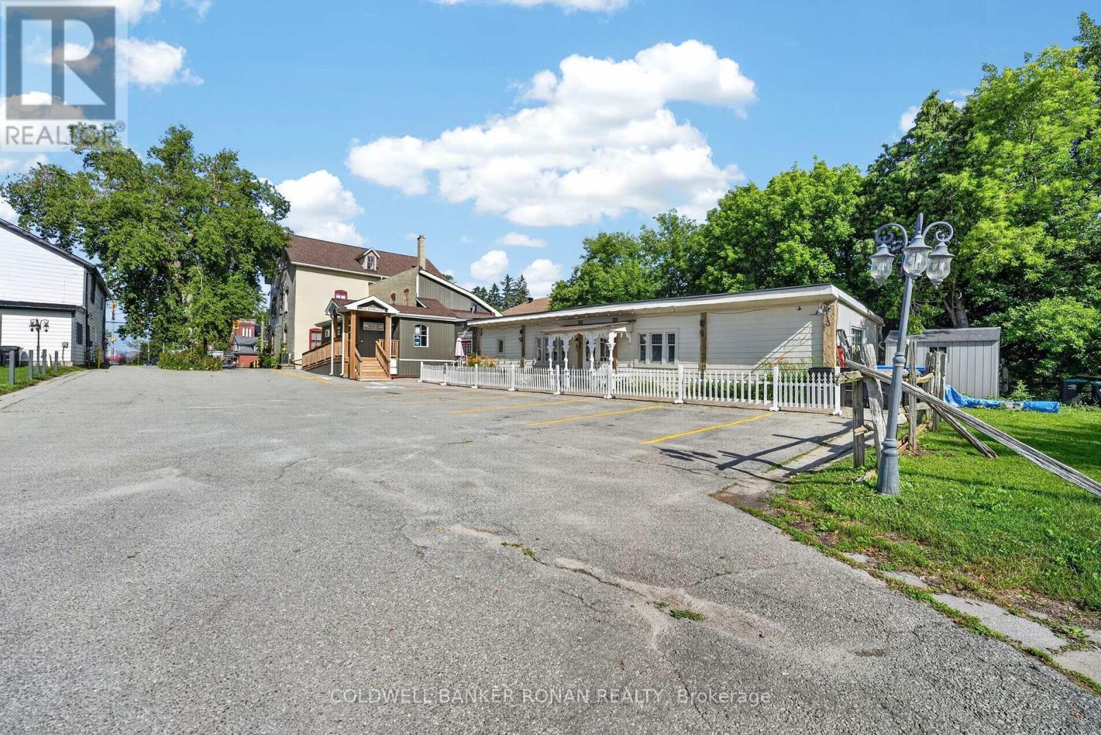 238 Barrie Street Property Photo 19