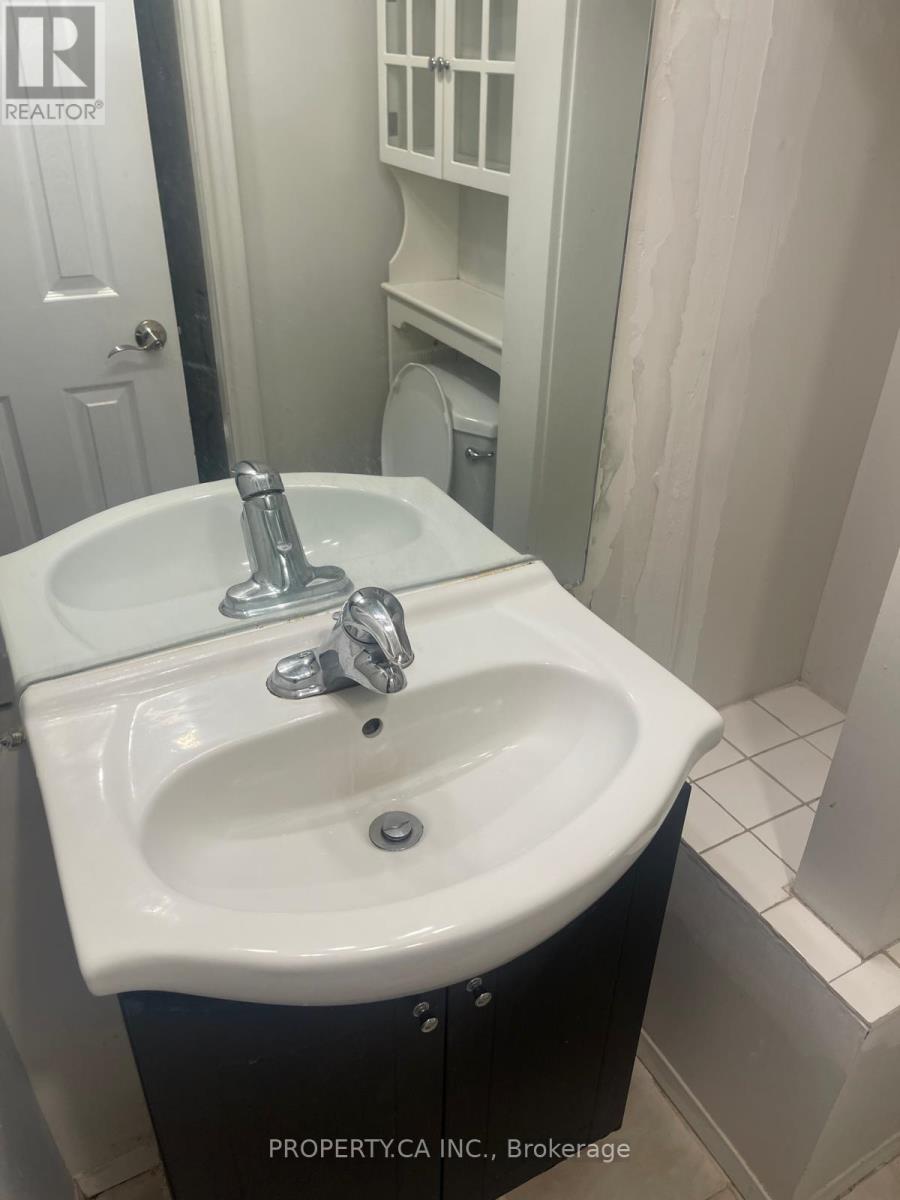 Lower - 61 Aurora Heights Drive Property Photo 12
