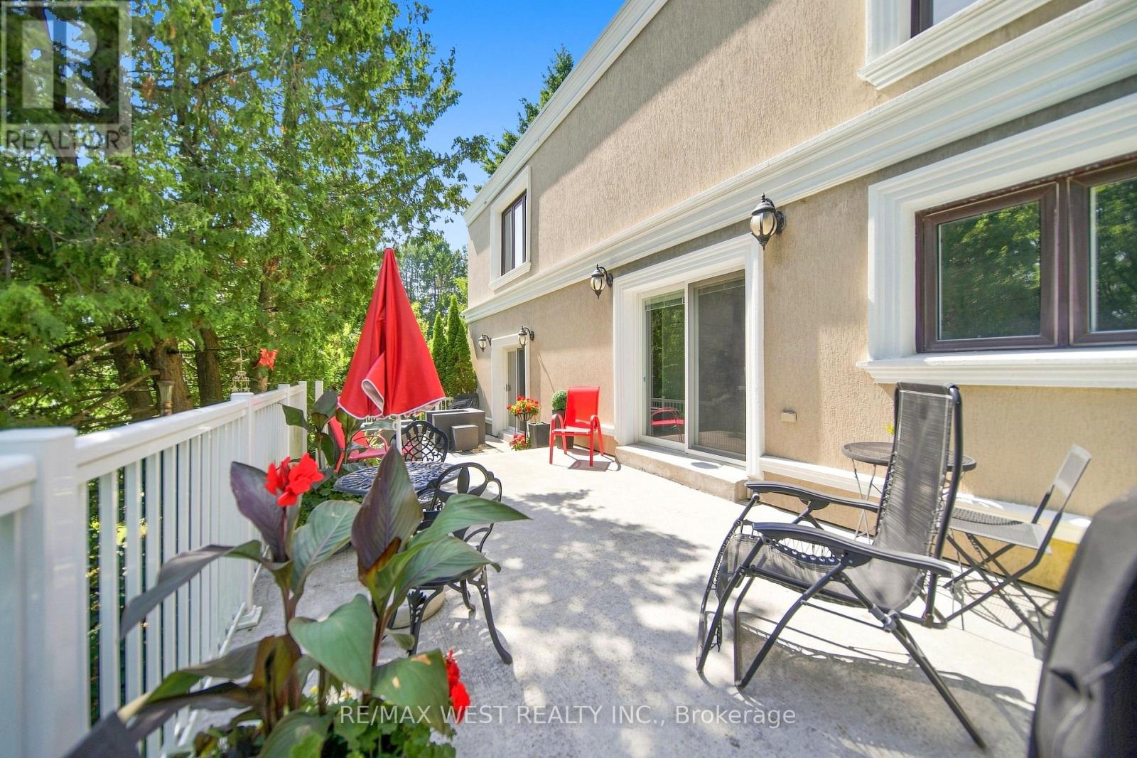 179 Ellis Avenue Property Photo 15