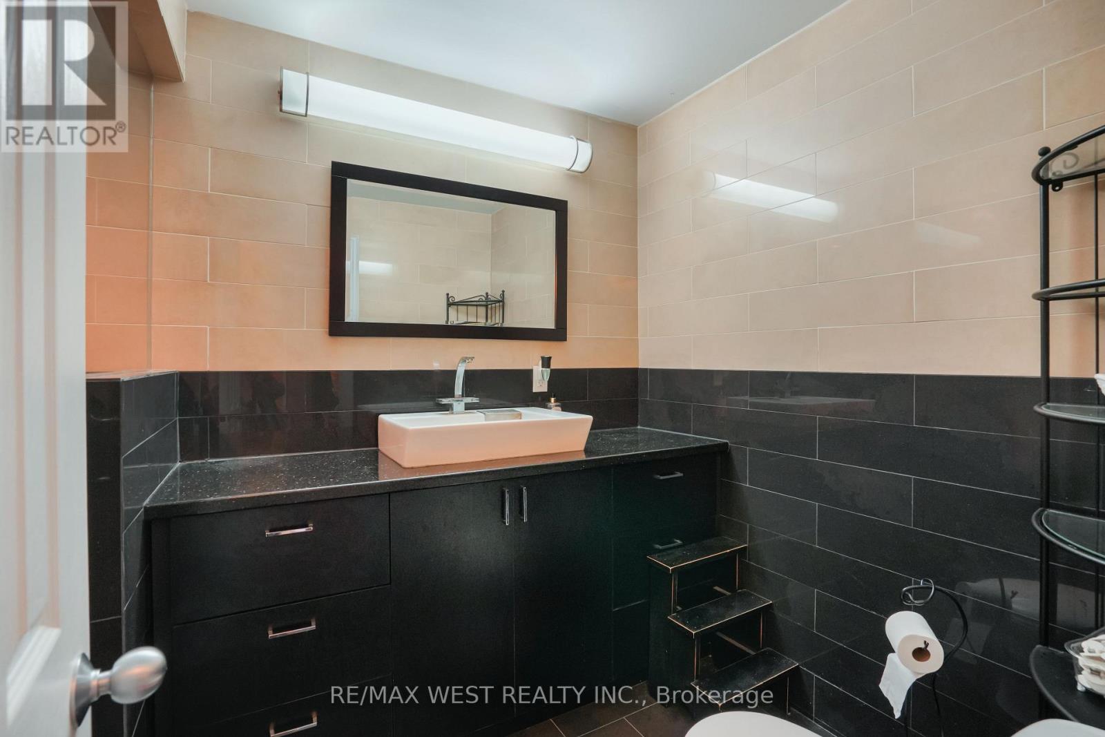 179 Ellis Avenue Property Photo 19
