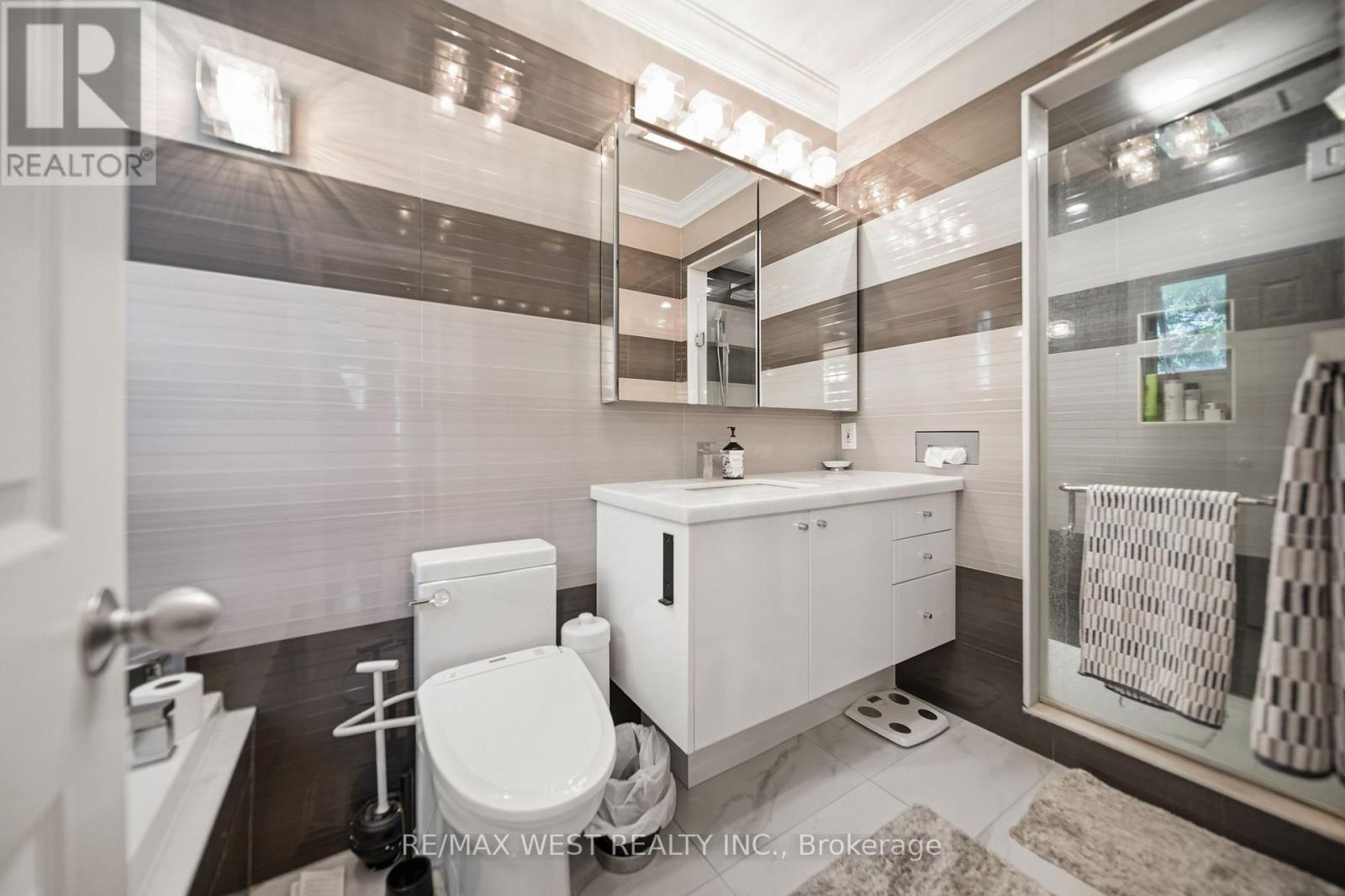 179 Ellis Avenue Property Photo 23