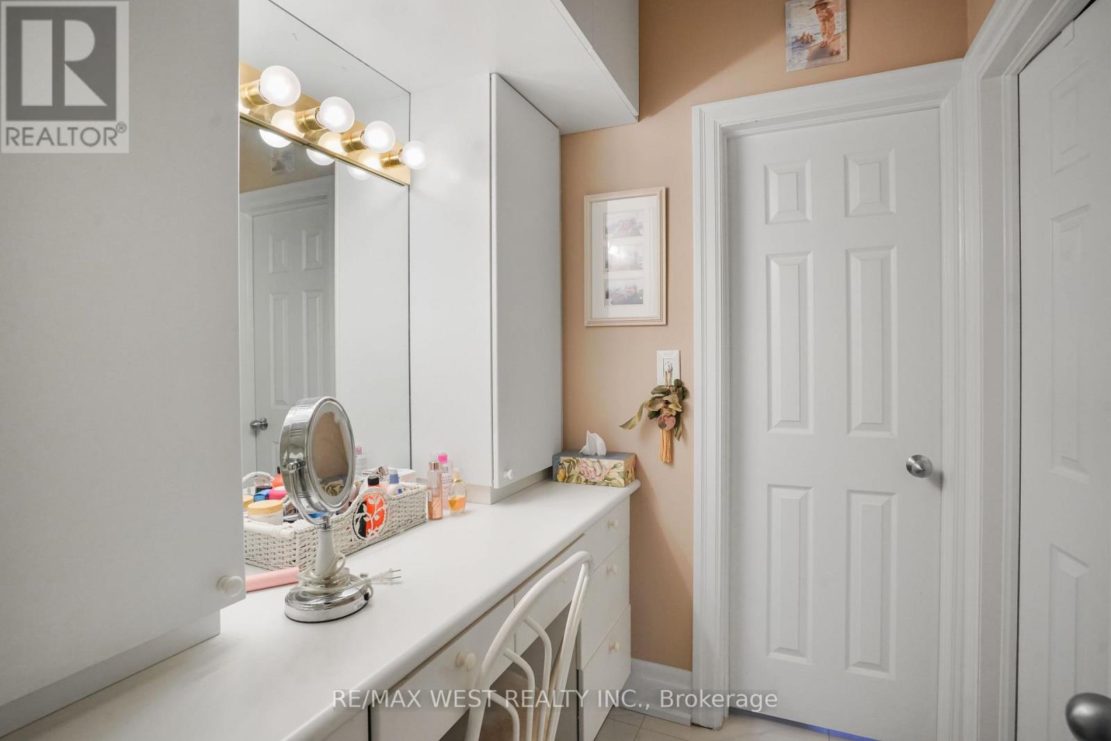 179 Ellis Avenue Property Photo 24
