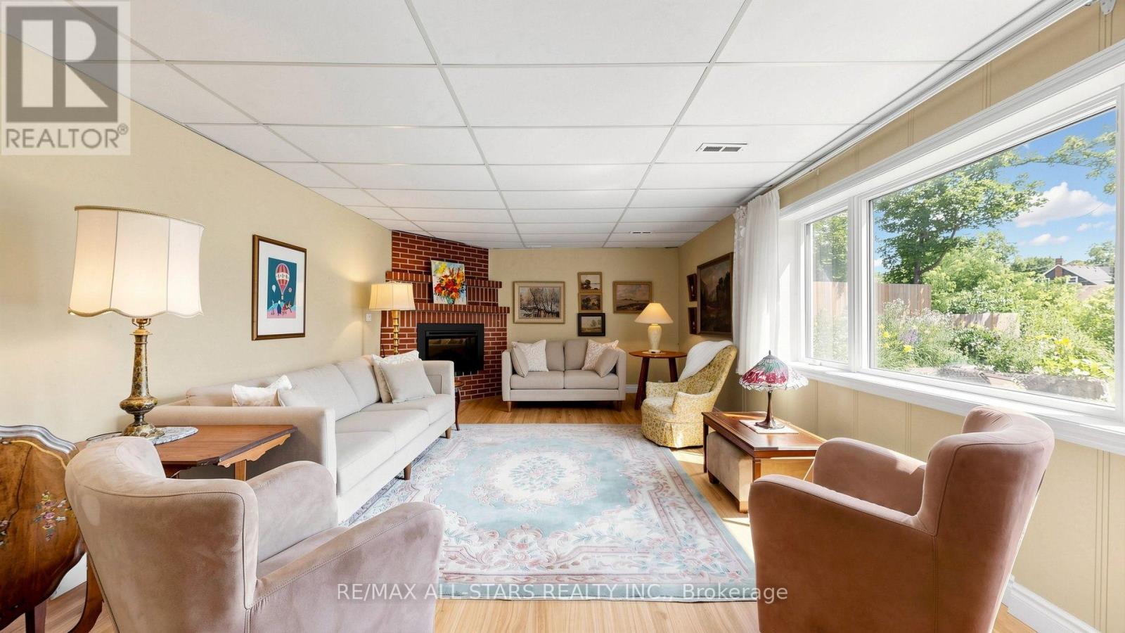 43 Toronto Street N Property Photo 13