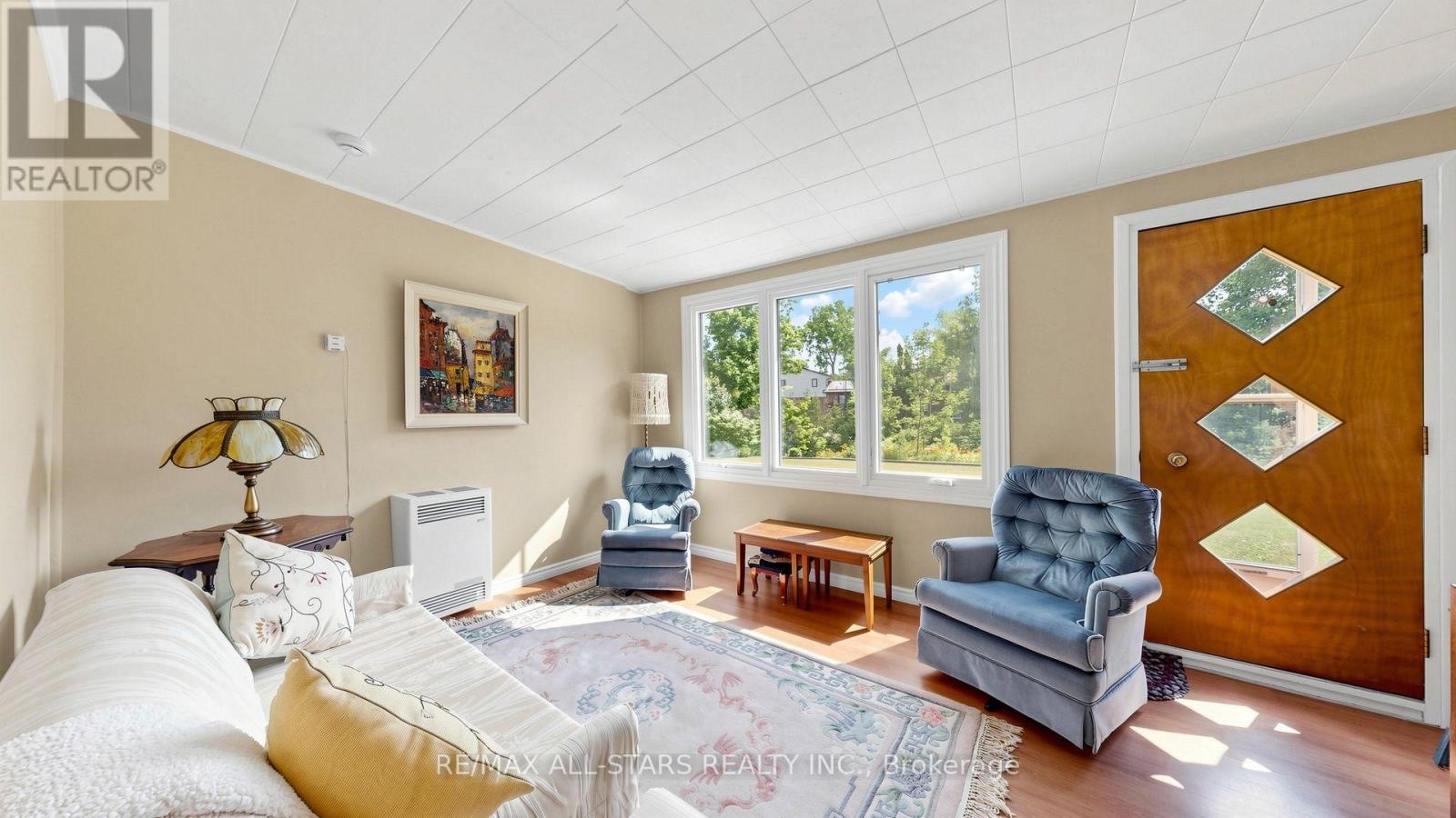 43 Toronto Street N Property Photo 15