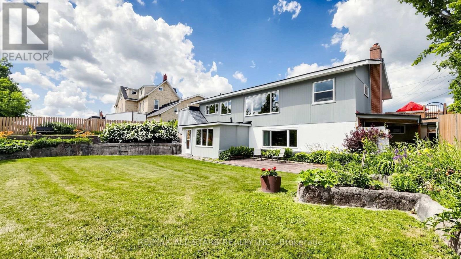 43 Toronto Street N Property Photo 25