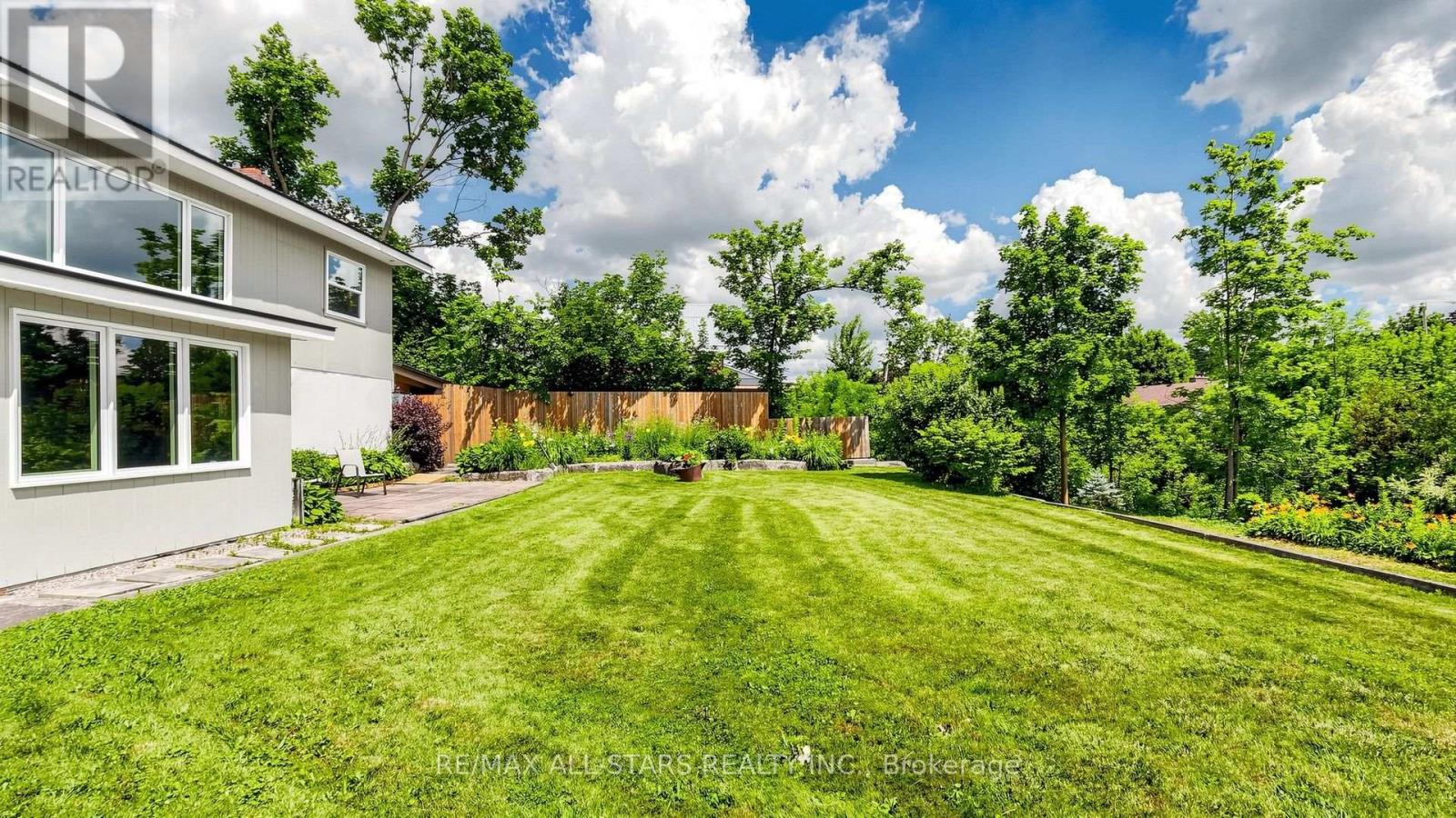 43 Toronto Street N Property Photo 26