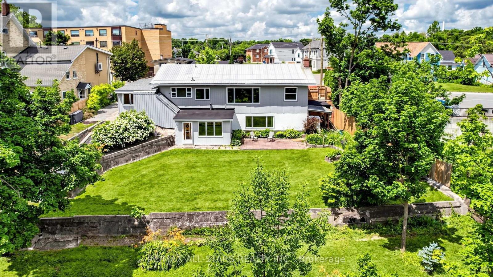 43 Toronto Street N Property Photo 31