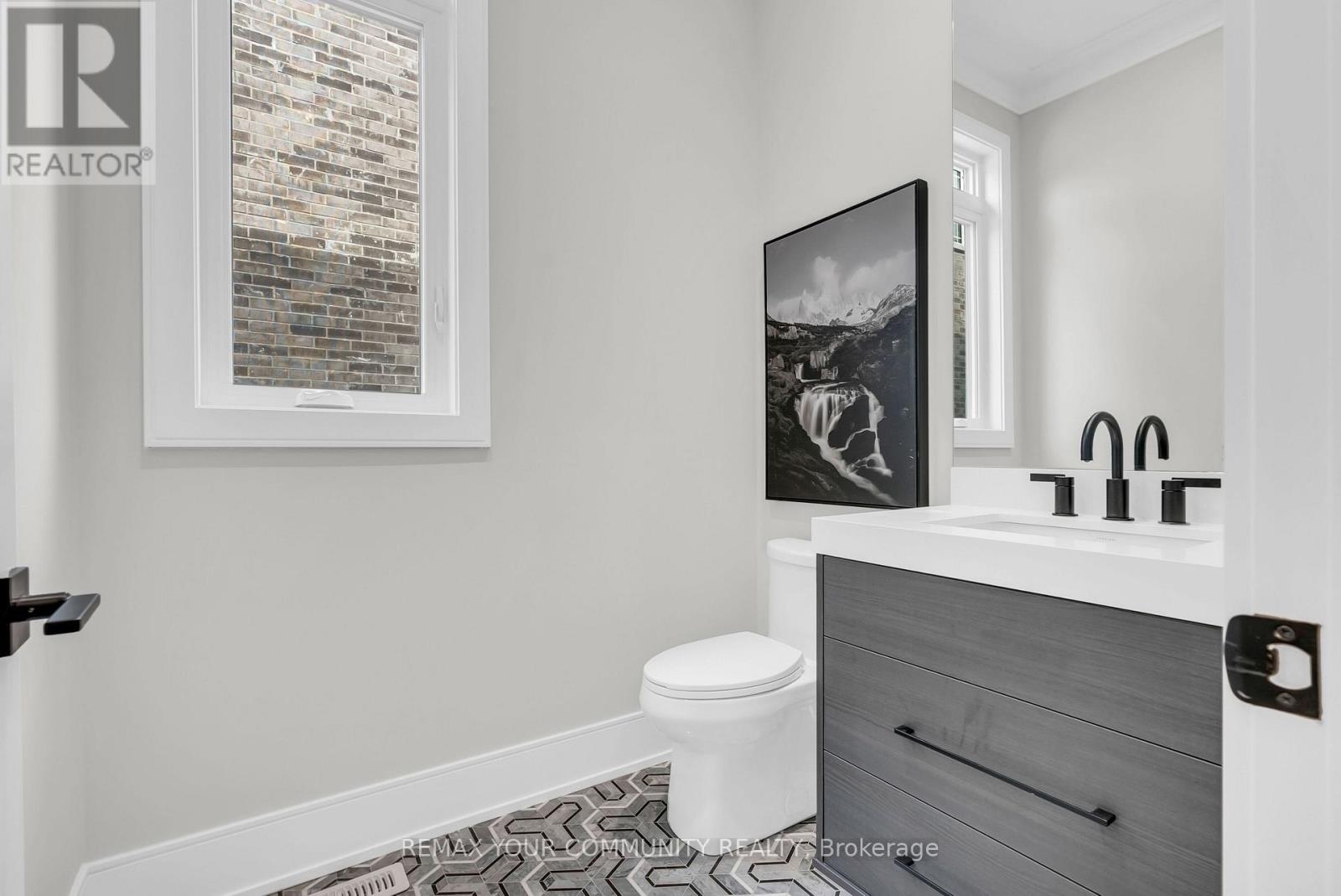 23 Menotti Drive Property Photo 32