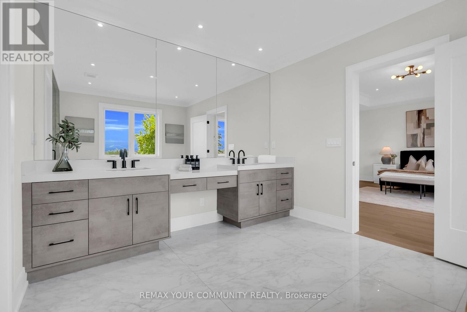 23 Menotti Drive Property Photo 42