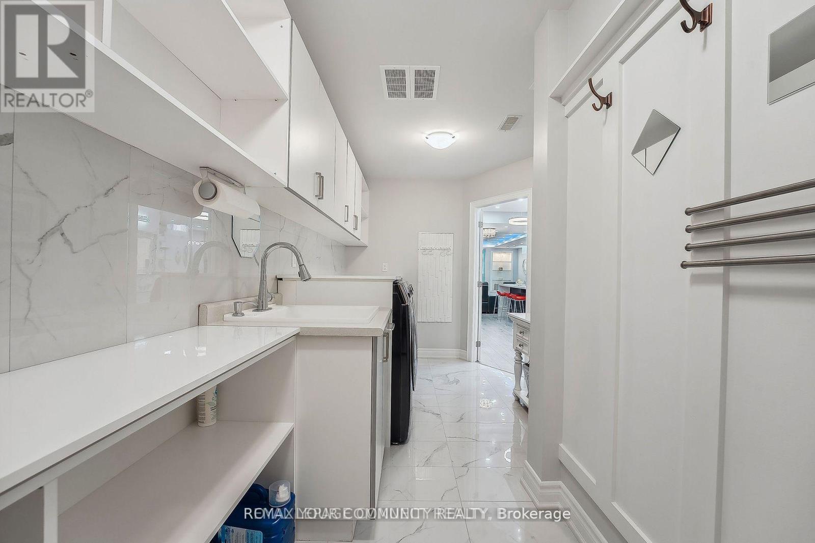 336 Farrell Road Property Photo 22