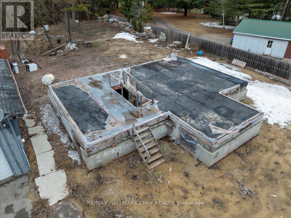 8240 Main Street Property Photo 8