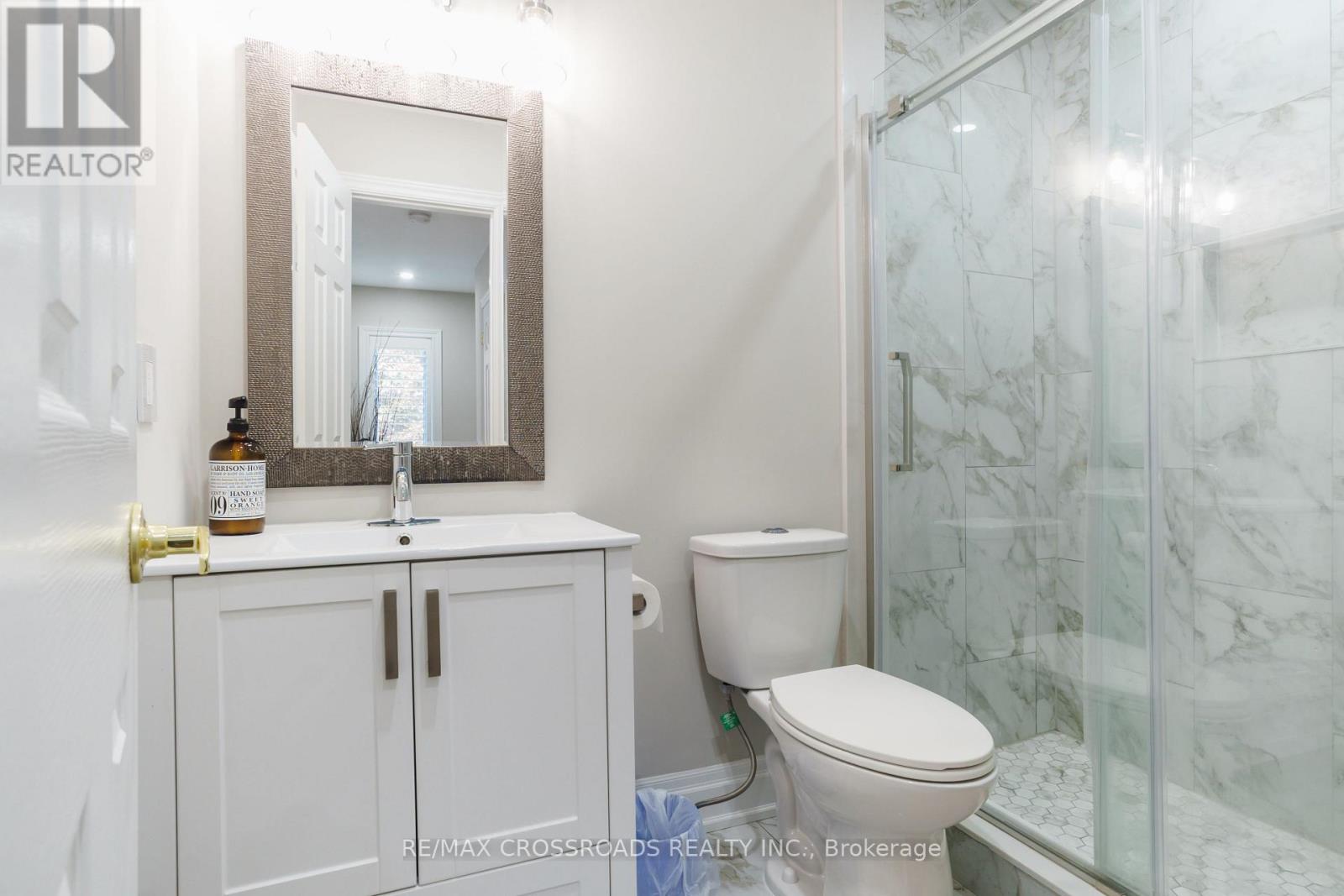 50 Widdifield Avenue Property Photo 17