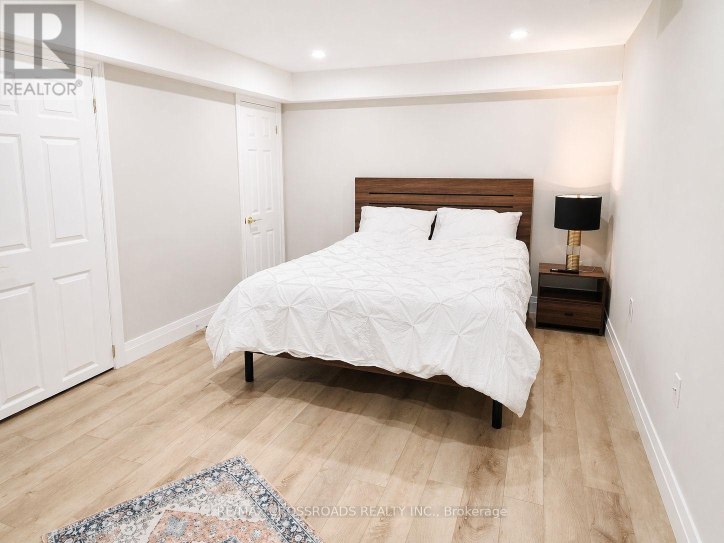50 Widdifield Avenue Property Photo 20