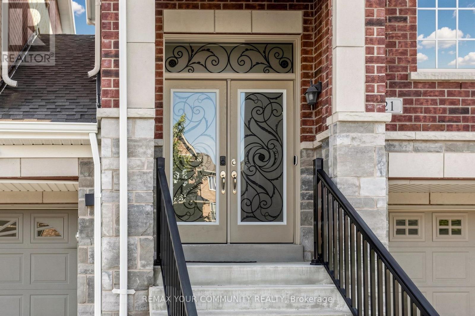 21 Princess Charlotte Avenue Property Photo 4