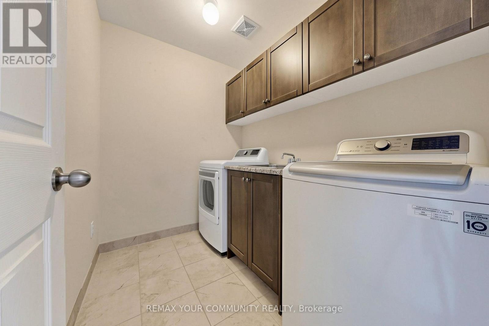 21 Princess Charlotte Avenue Property Photo 39