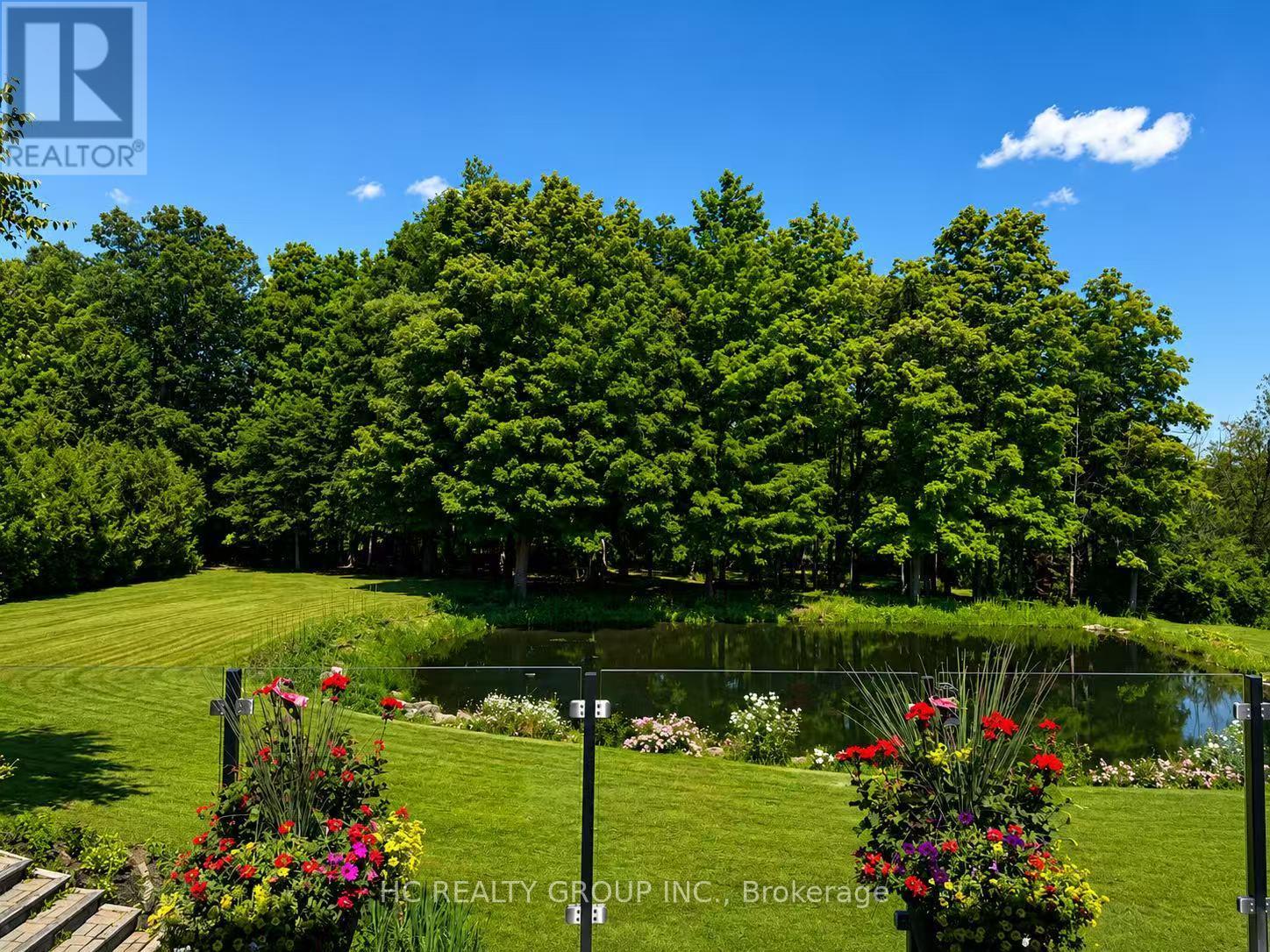 16 Bernadotte Drive Property Photo 6