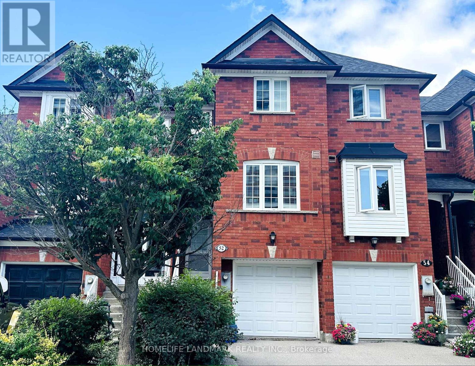 52 BERESFORD DRIVE