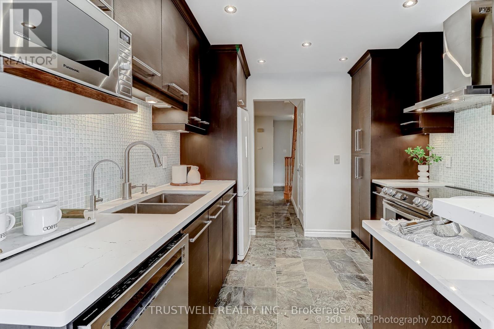 224 Hollingham Road Property Photo 8