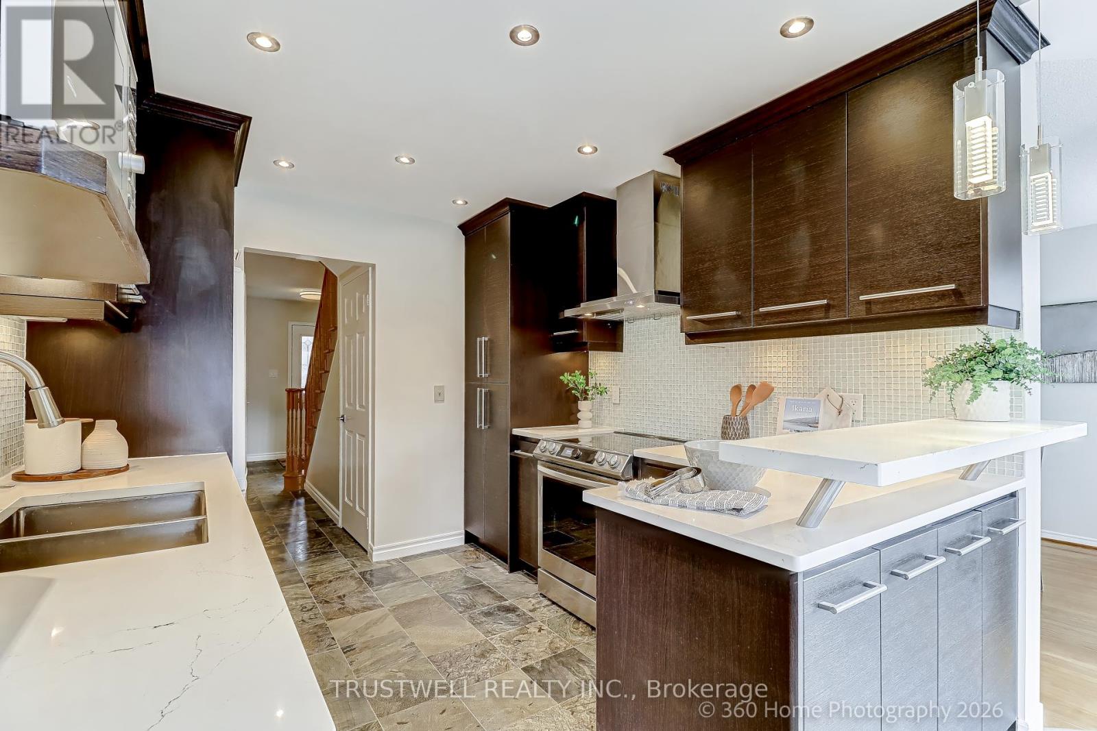 224 Hollingham Road Property Photo 9