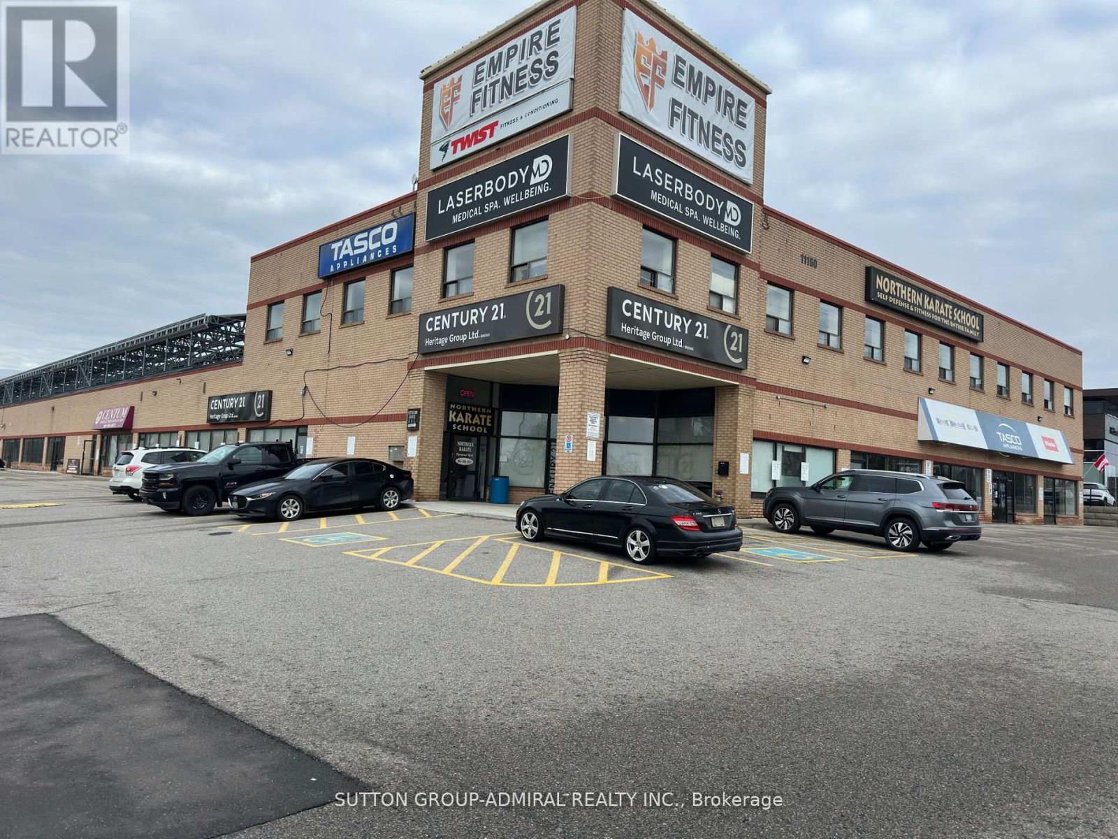 6c - 11160 Yonge Street Property Photo 1