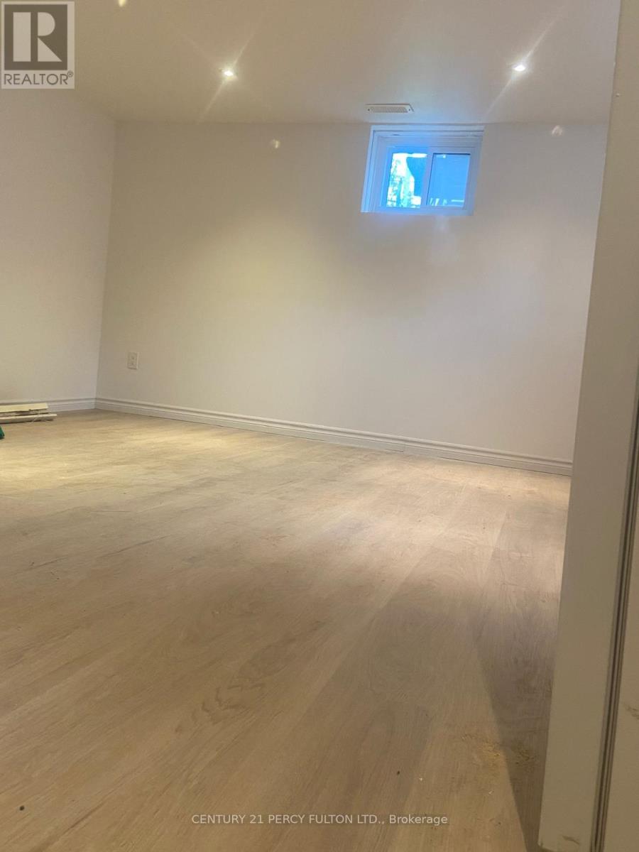 Bsmnt - 92 Septonne Avenue Property Photo 9