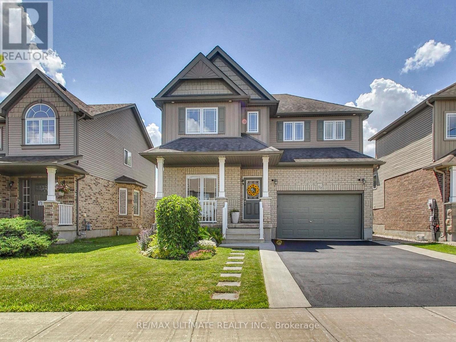 152 Gray Avenue Photo de la propriété 1