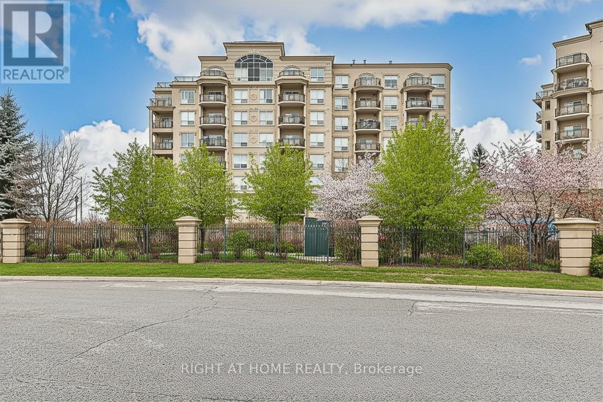 305 - 8 MAISON PARC COURT Property Photo 1