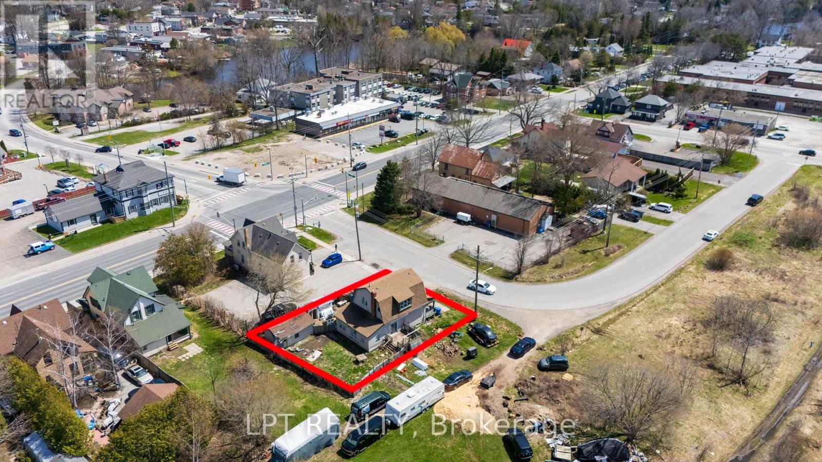 173&77 High Street Property Photo 6
