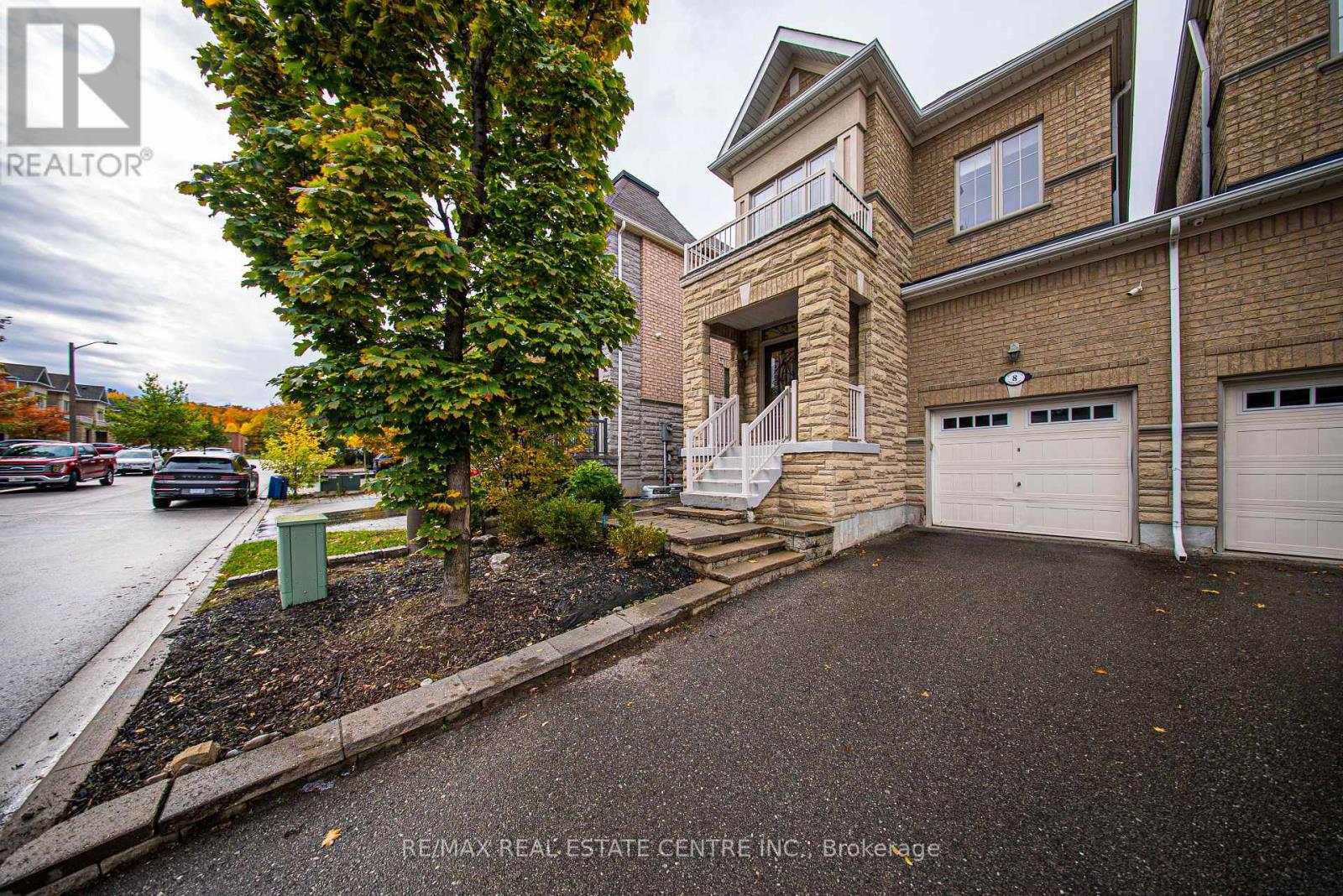 8 Bristlewood Crescent Property Photo 2