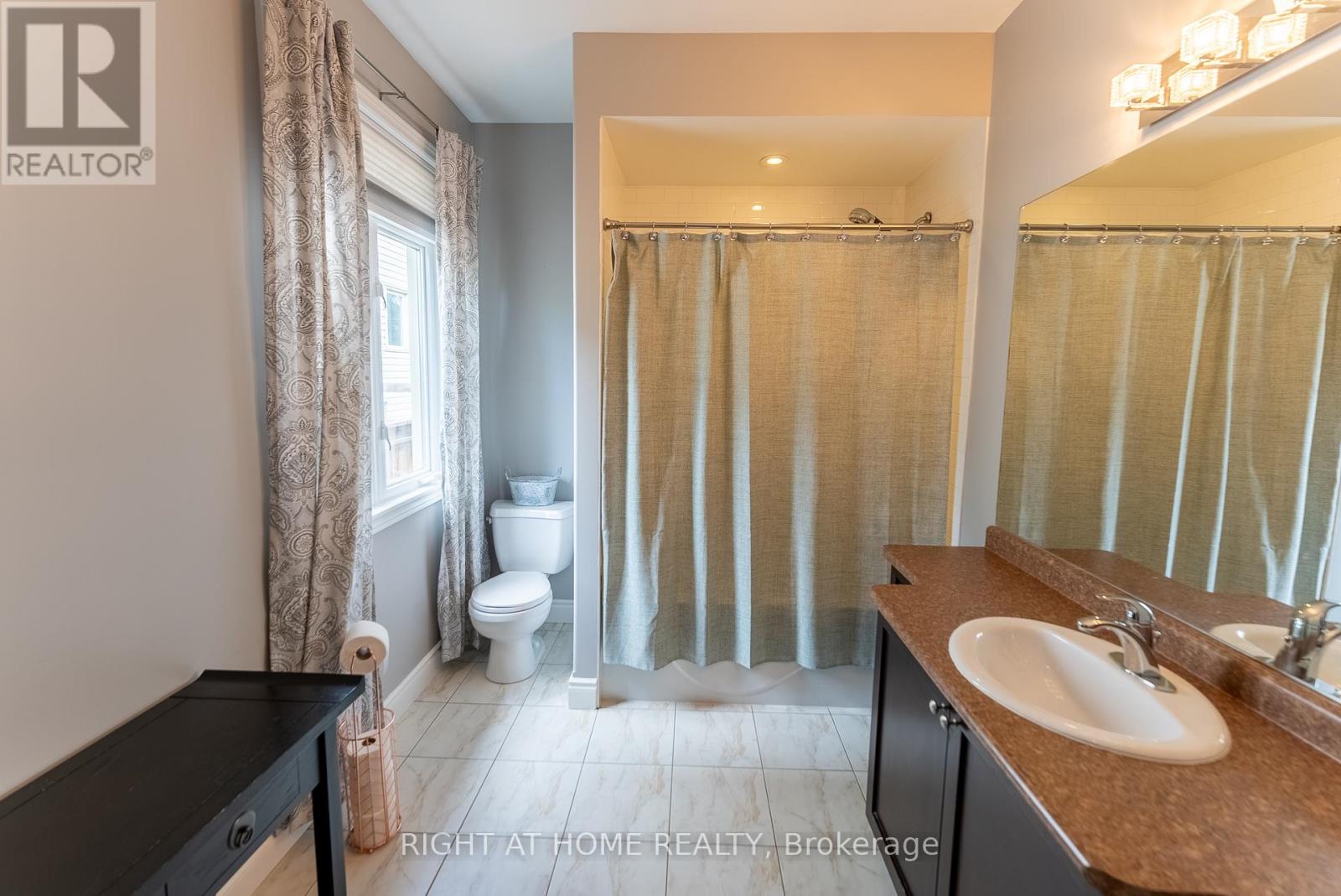 1660 Moyer Avenue Property Photo 22