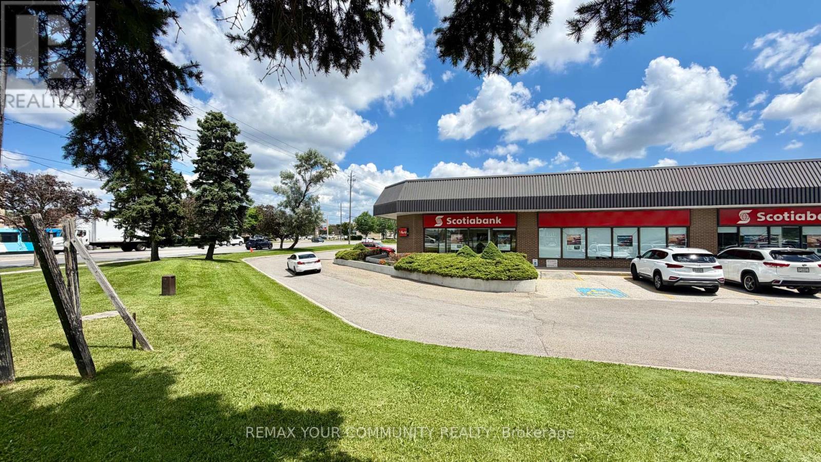 7315 Woodbine Avenue Property Photo 31