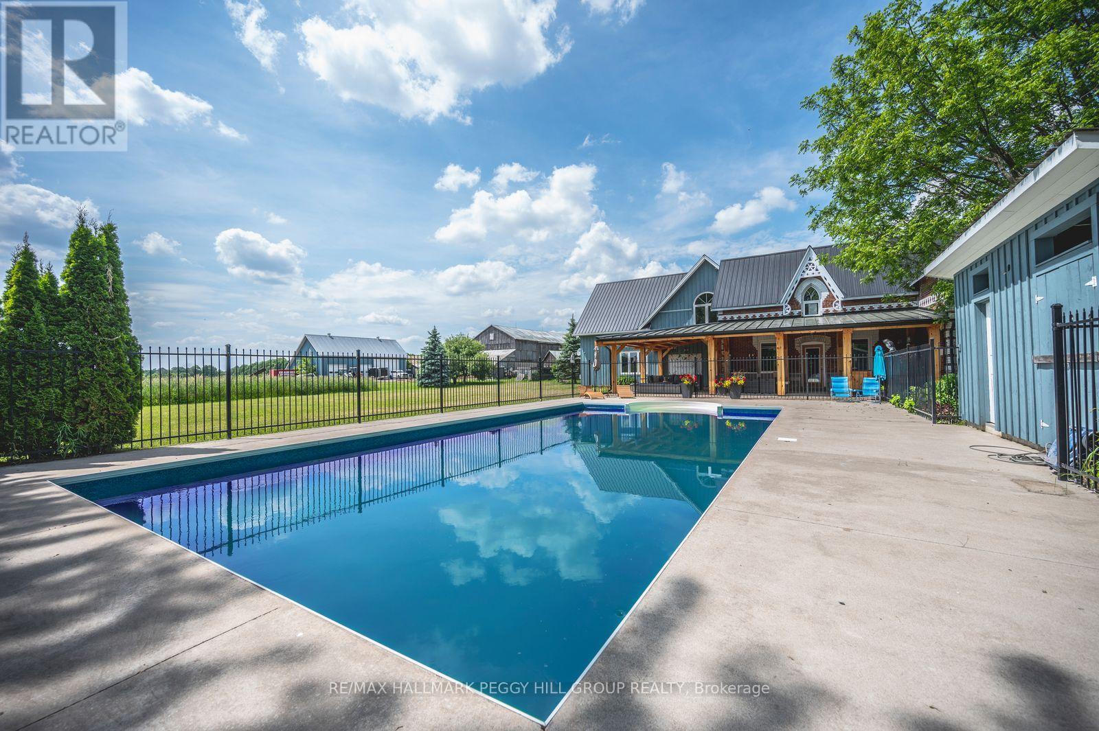 8464 6th Line Property Photo 16