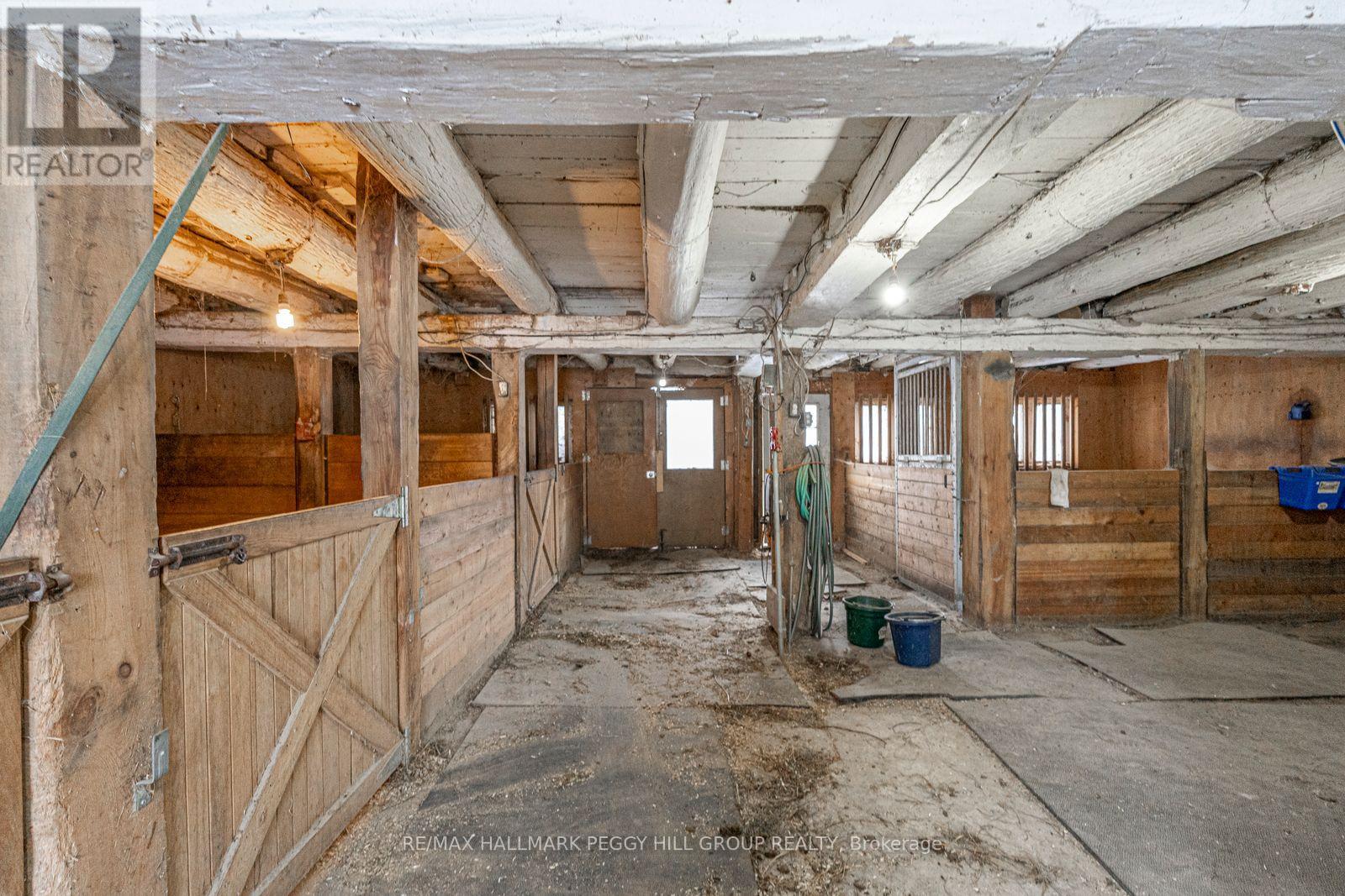 8464 6th Line Property Photo 21