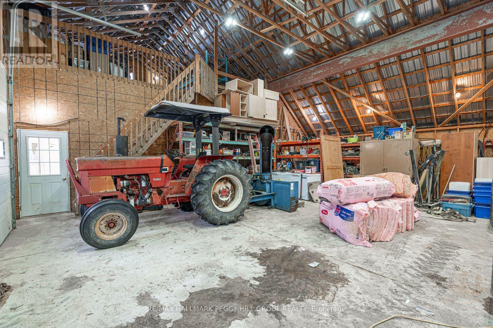 8464 6th Line Property Photo 24