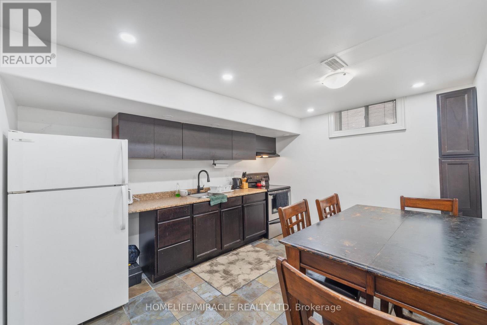 1115 Muriel Street Property Photo 33