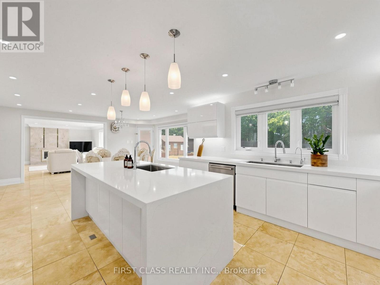 9 Westpoint Court Property Photo 11