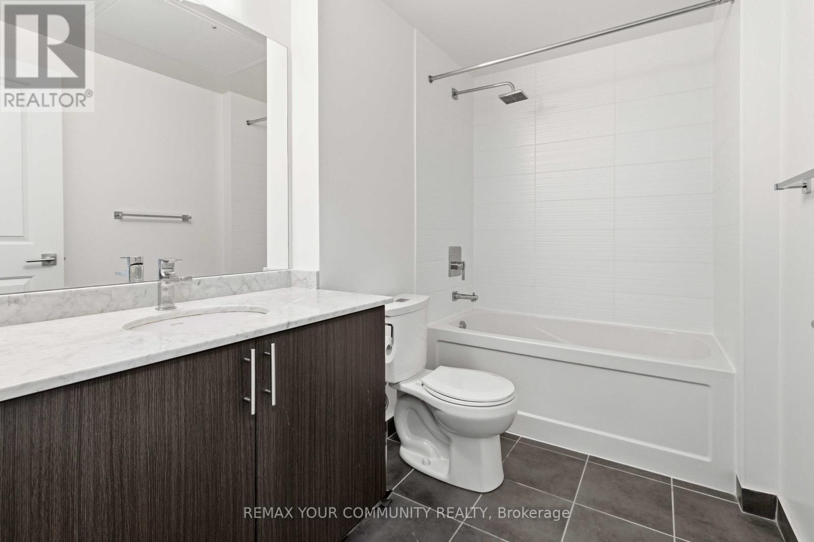 418 - 7167 Yonge Street Property Photo 18